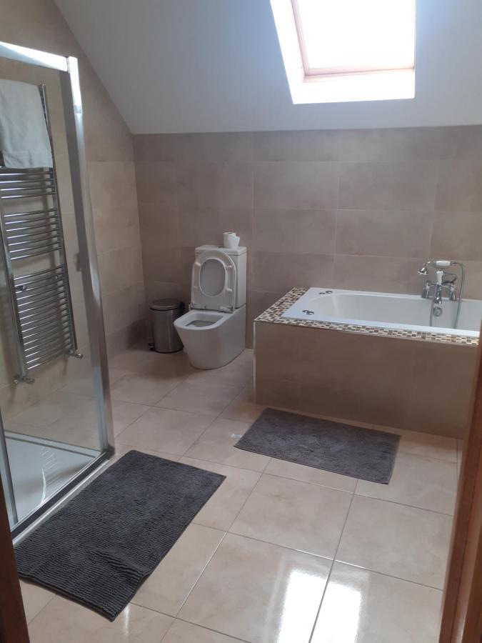 Single Or Twin Room In Lovely Country Residence Nobber Dış mekan fotoğraf